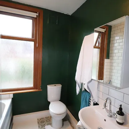 Dweller Homes Guest house 3*